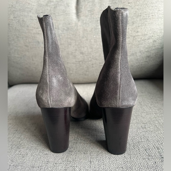 Vince. Women's Gray Erving Suede Ankle Boots - Picture 3 of 8
